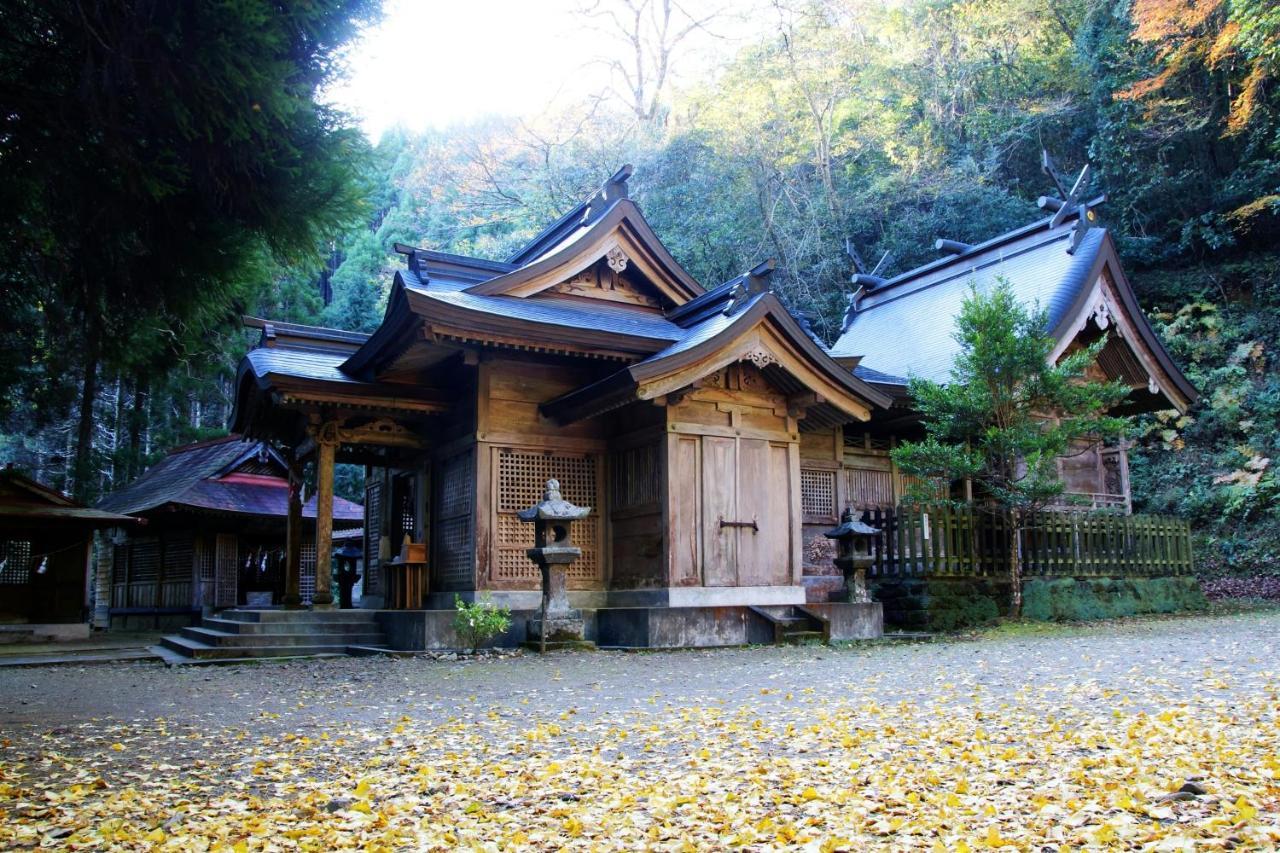 Kagura No Yakata Hotel Takachiho Exterior photo